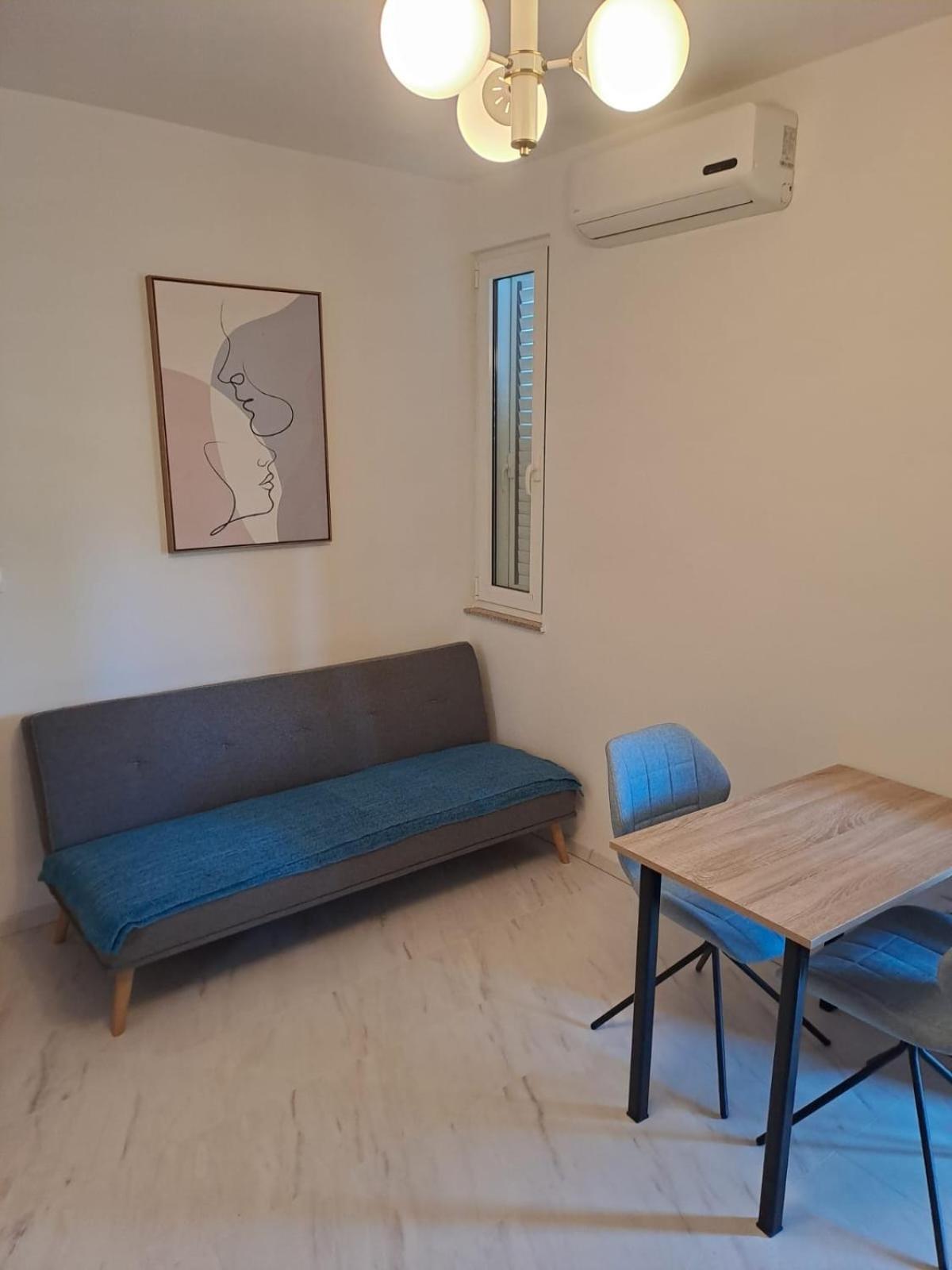 Apartments Biserka Punat Habitación foto